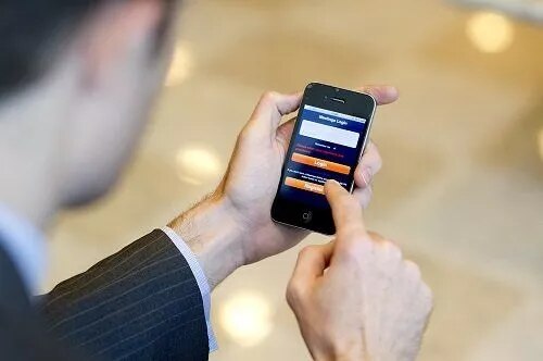 Book a meeting room online in real time