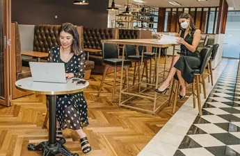 Servcorp’s coworking spaces offer a spacious workspace—perfect for focused work. 